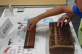 そろばん体験の写真